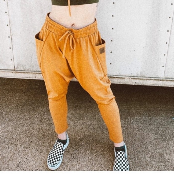 Jaded Gypsy Pants - Jaded Gypsy harem MJ Hammer sweatpants drop crotch slouchy rust color sz S/M